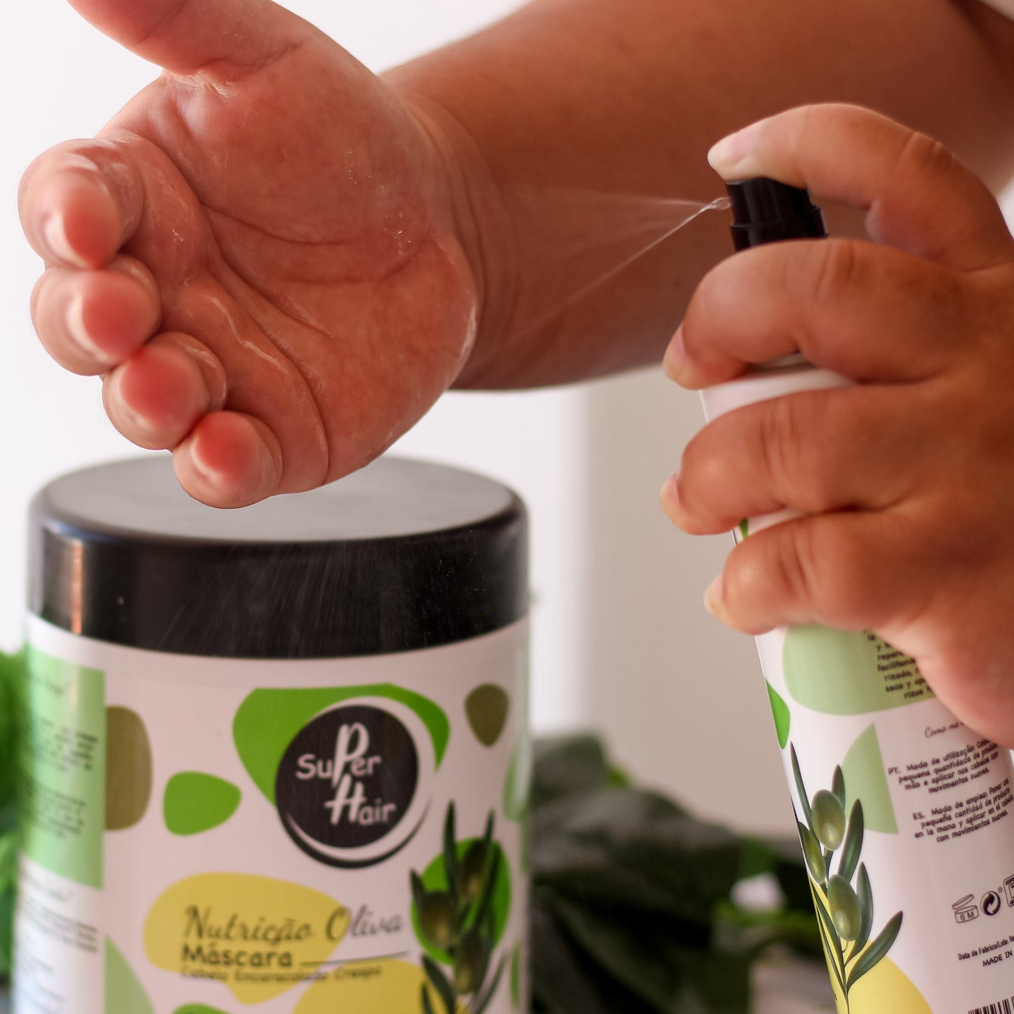 SUPER HAIR - Óleo Nutrição Oliva Caracóis Crespos 200ml