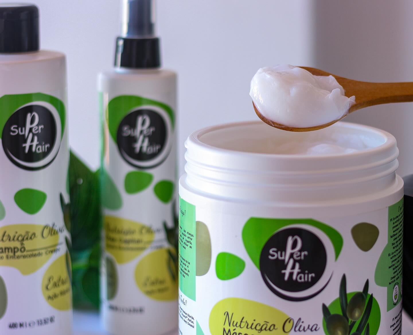 SUPER HAIR - Óleo Nutrição Oliva Caracóis Crespos 200ml